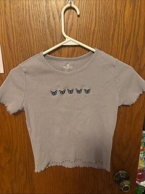 Hollister Lavender Ribbed Butterfly Crop Tee